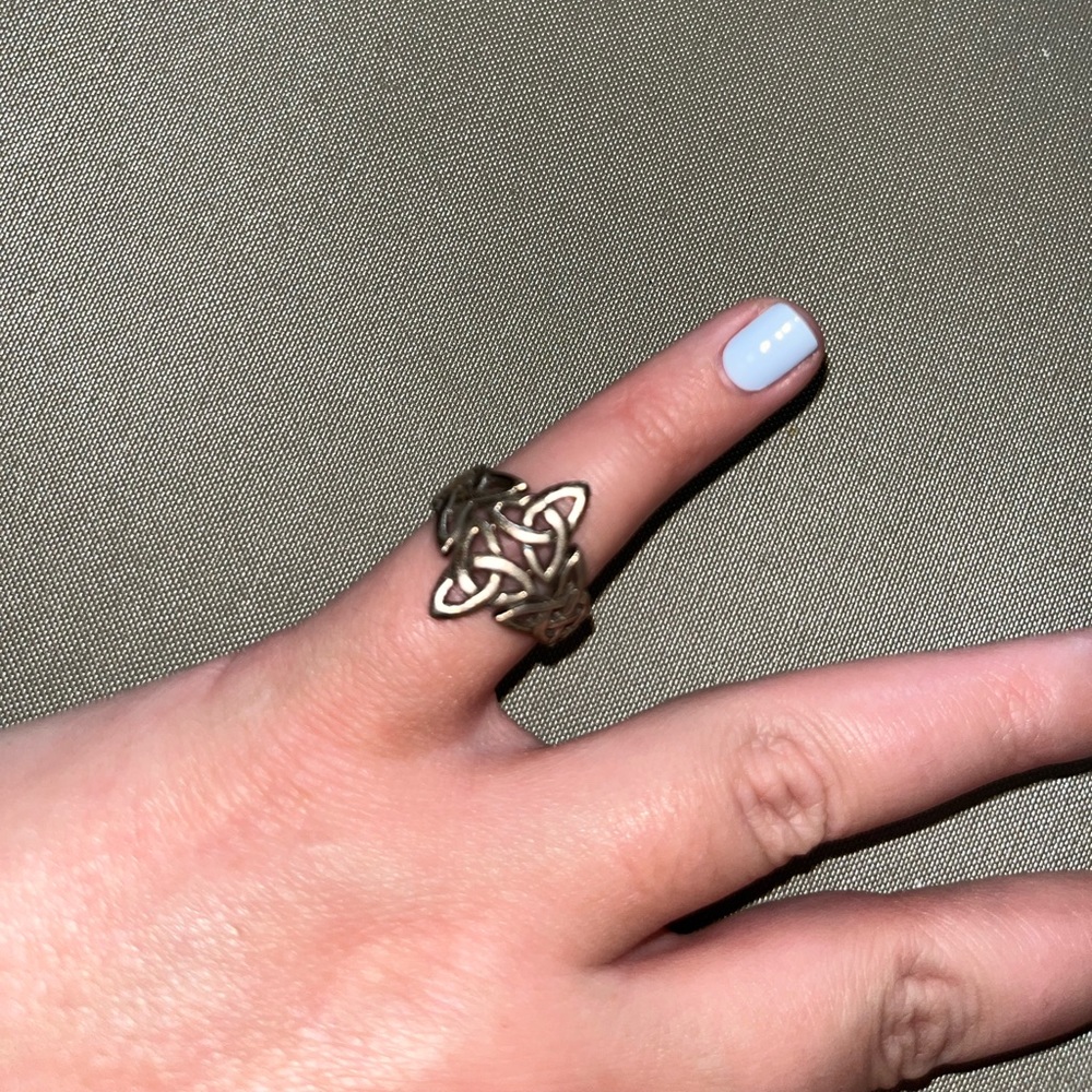 Metallic trinity ring - Picture 2 of 2